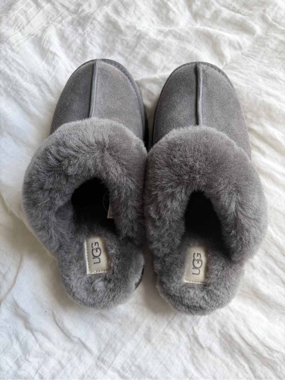NEW UGG Gray Shearling Slippers - Cozy Slip-On - Picture 5 of 7